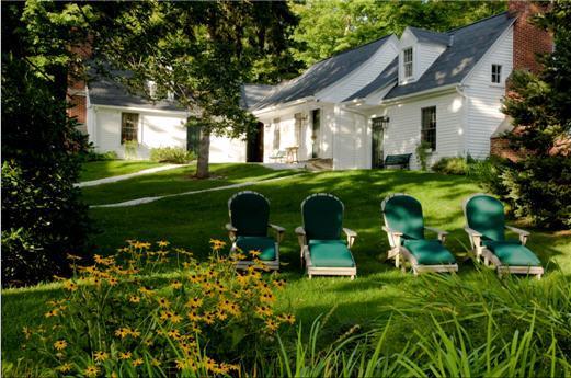 Garden Gables Inn Lenox Eksteriør billede